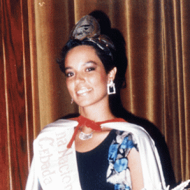 1989 - Srta. Andrea Beatriz Miguel